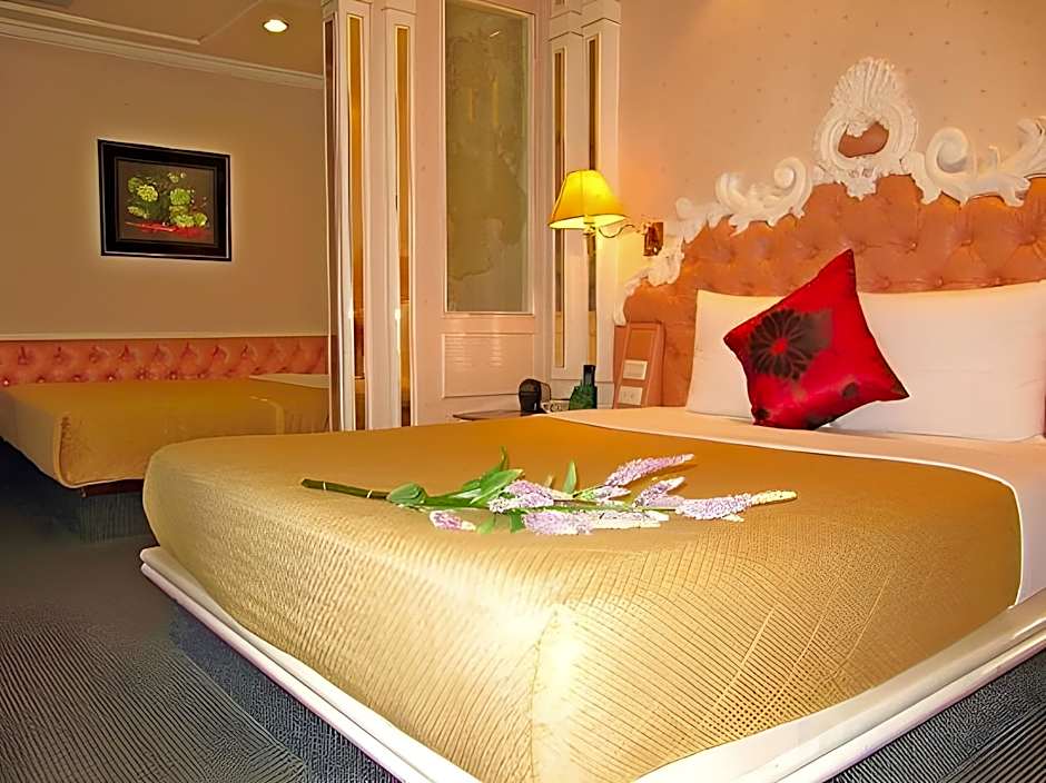 Blue sky Business hotel