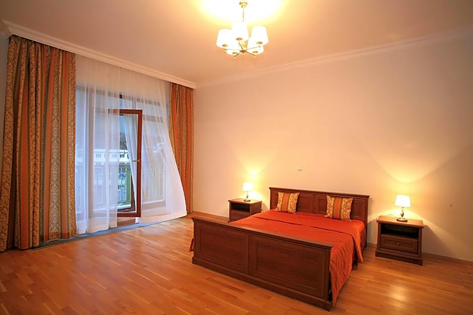 Slunecni Lazne Apartments