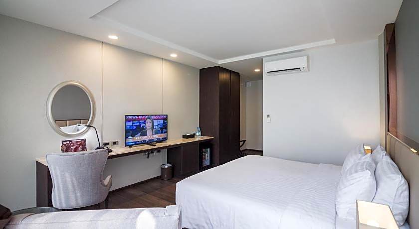 SureStay Plus by Best Western Sukhumvit 2