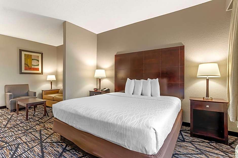 Best Western Plus Hobby Airport Inn & Suites