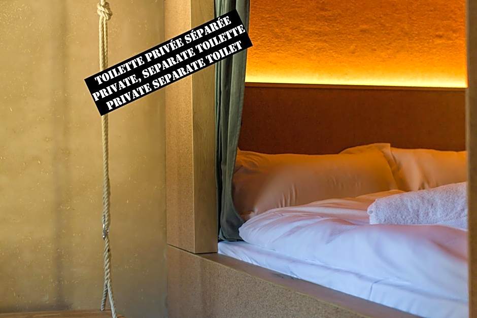 Peanut Medieval Lodge