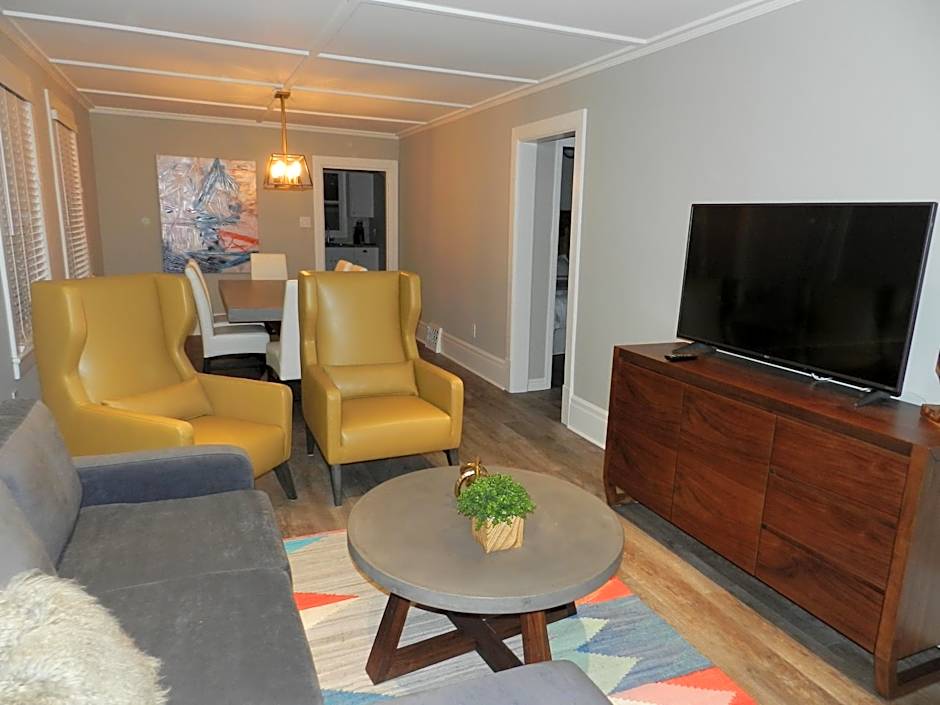 Kings Inn Near the Falls