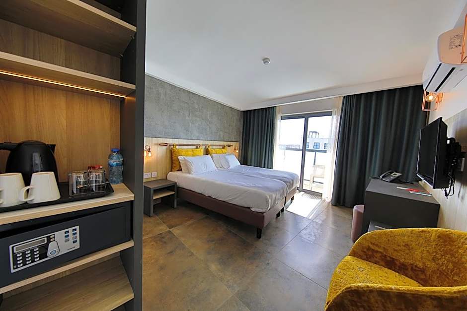 Ivy Hotel - Adults Only