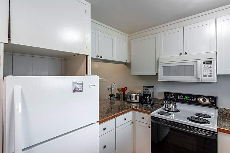 Lahaina Wonderful Condos