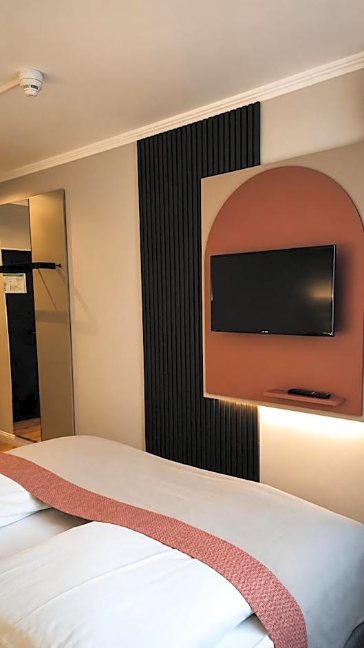Hotel Belmont Classic
