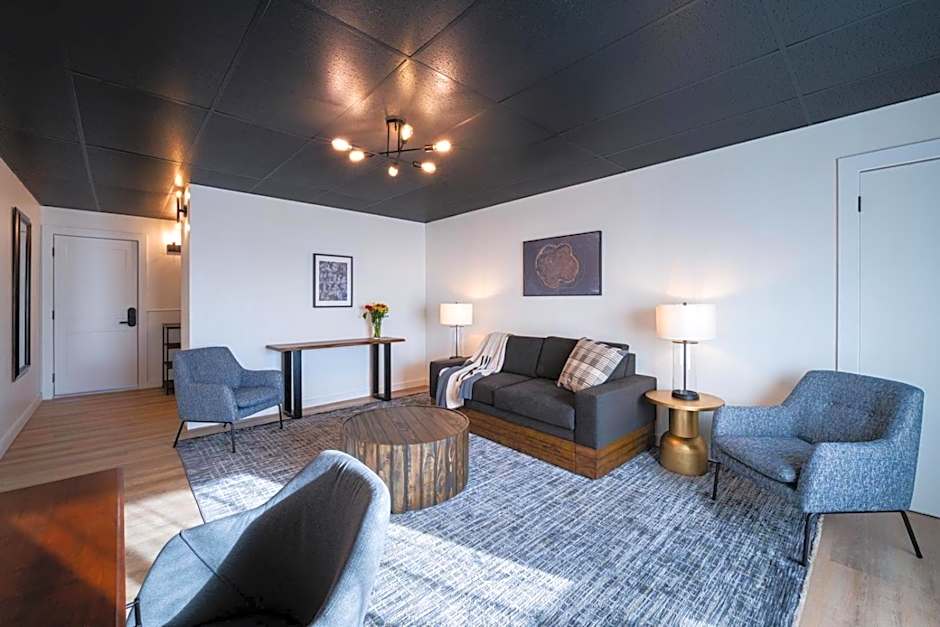 Trailhead by Weekender