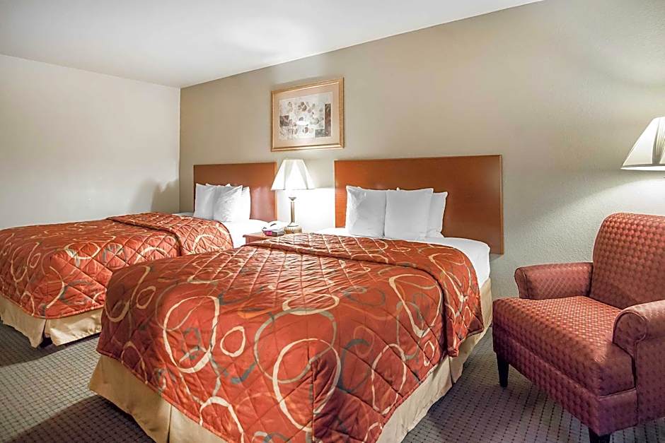 Quality Inn Parsons North