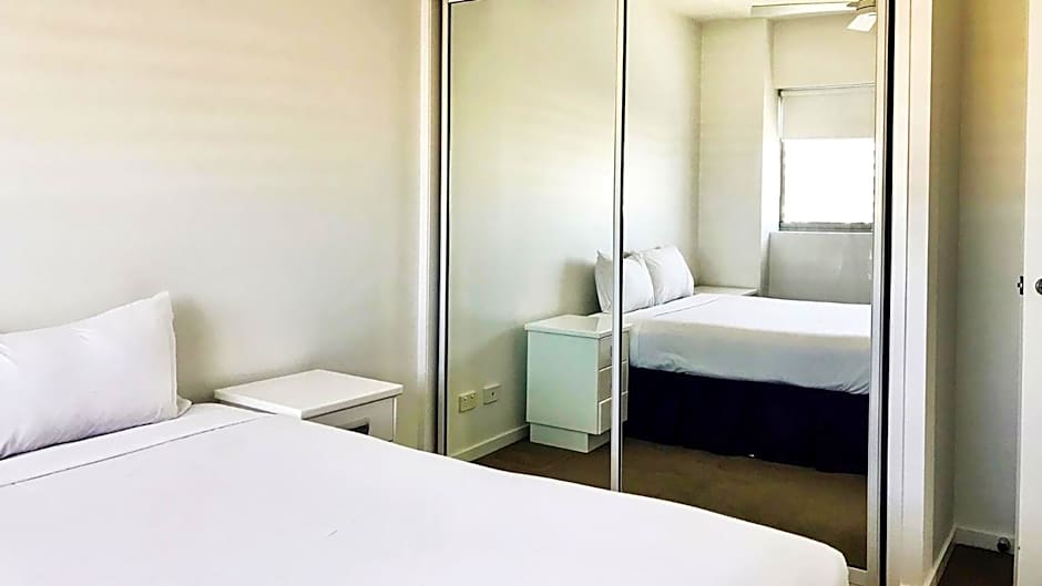 Oaks Townsville Gateway Suites