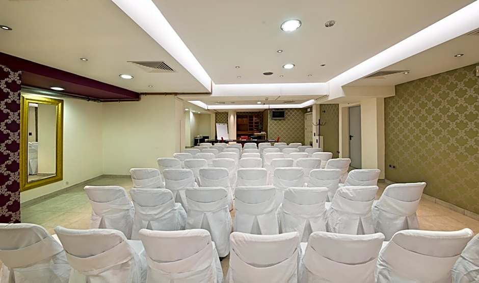 Comfy Boutique Hotel