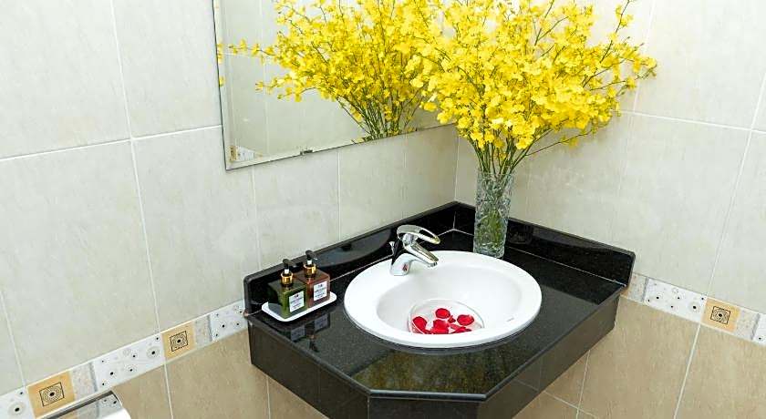 Queen Garden Hotel