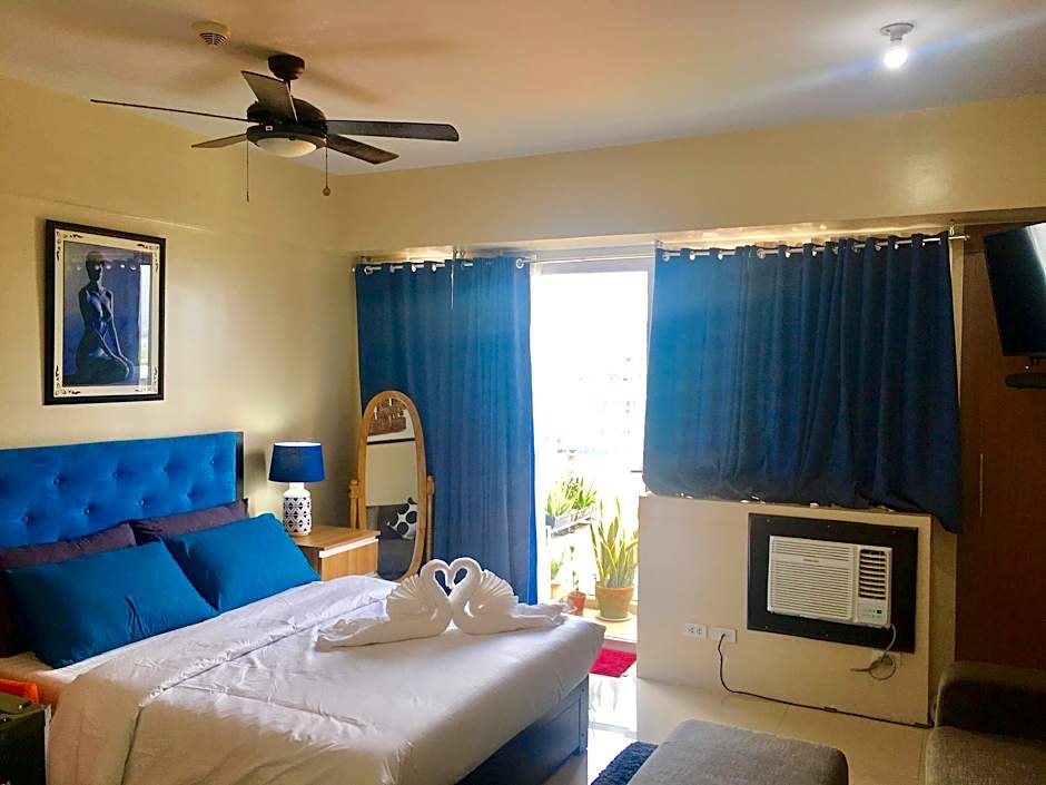 Photo 1 of 6 of Comfy Studio