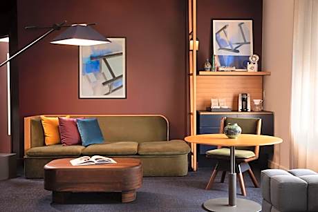 Studio King Suite, Junior Suite, 1 King, Sofa bed