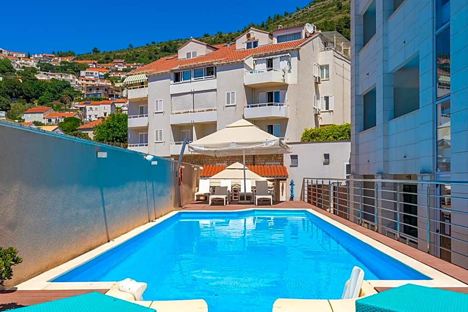 Berkeley Hotel & Day Spa