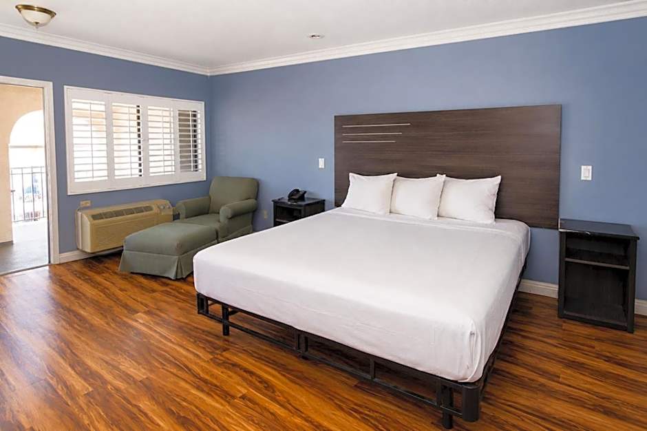 Big A Motel & Suites Near Disneyland Orange County