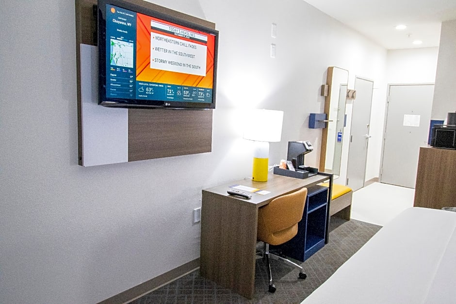 Comfort Inn & Suites