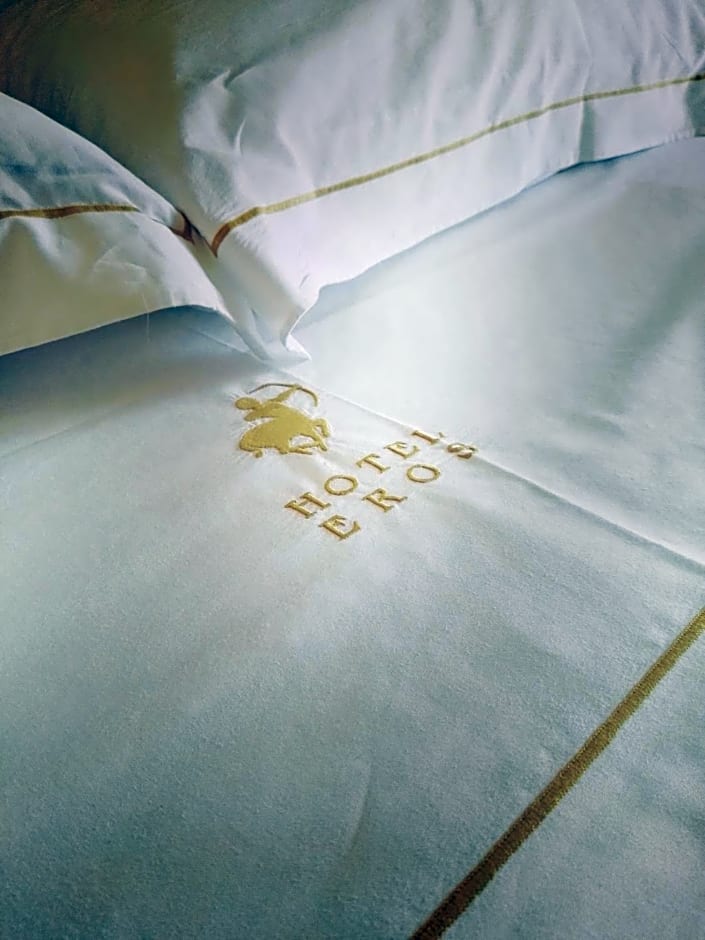 Hotel Eros