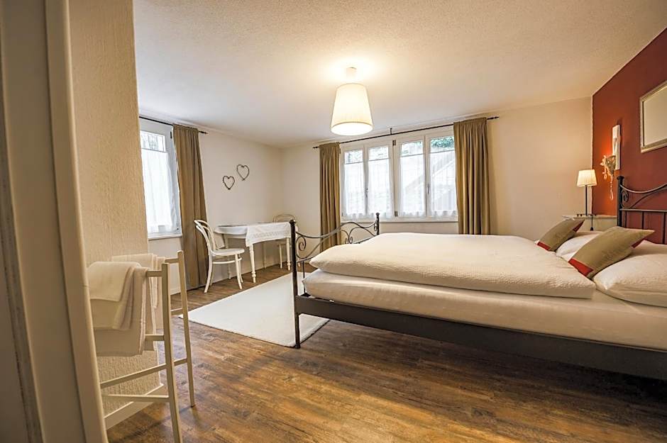 B3 Boutique-Bed&Breakfast