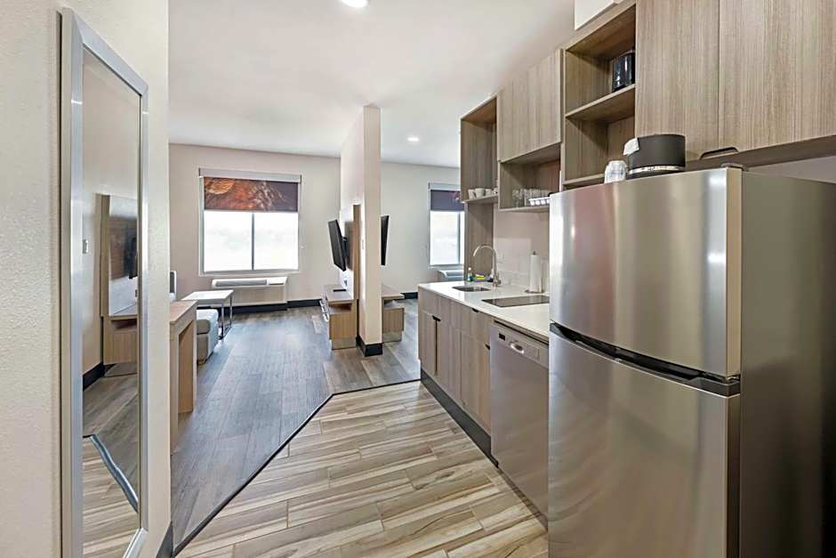 Best Western Plus Executive Residency Carlsbad Hotel