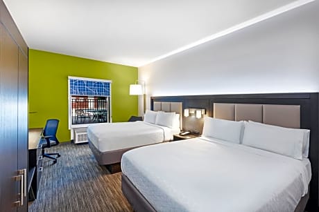 Standard Room with Two Queen Beds