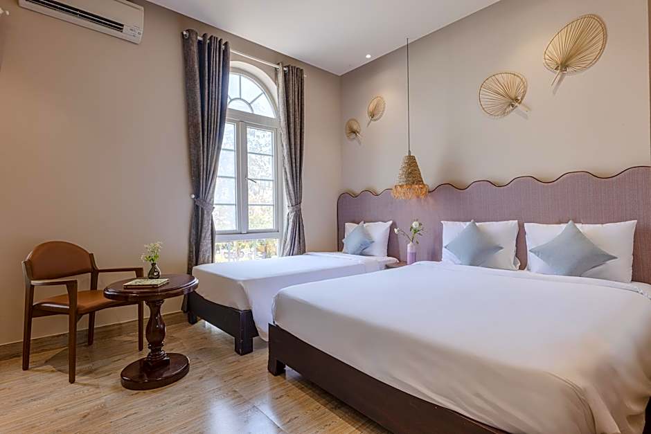 Vaia Hoi An Boutique Hotel