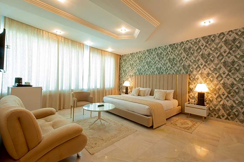 The Penthouse Suites Hotel