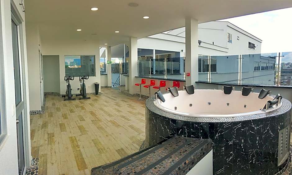 LUMA PLAZA HOTEL