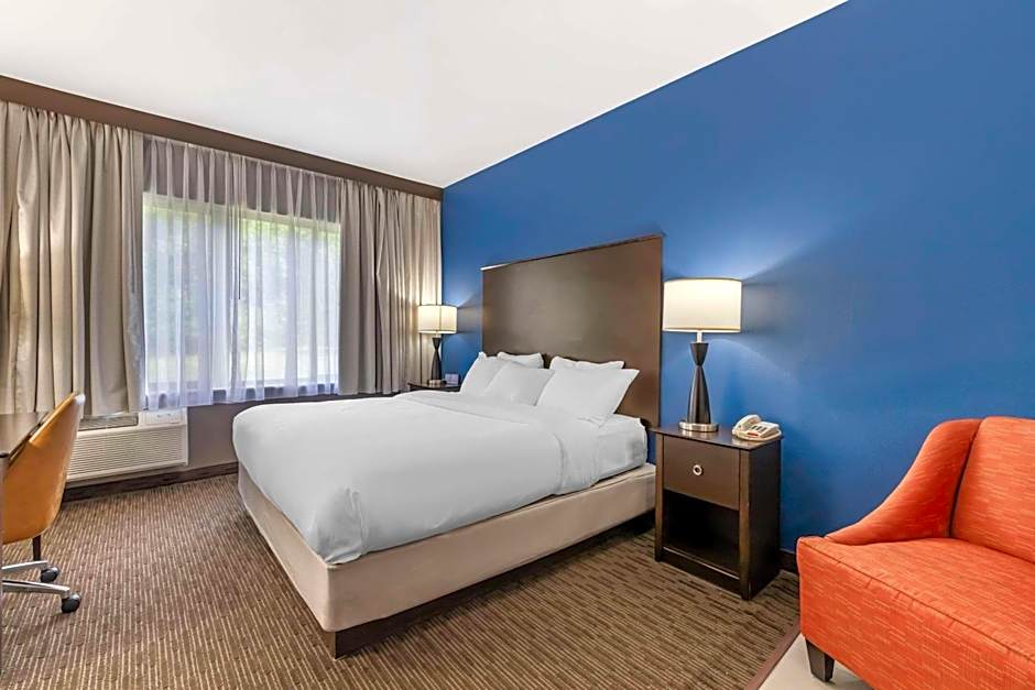 Comfort Inn & Suites