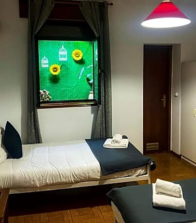 Triple Room with Private Bathroom