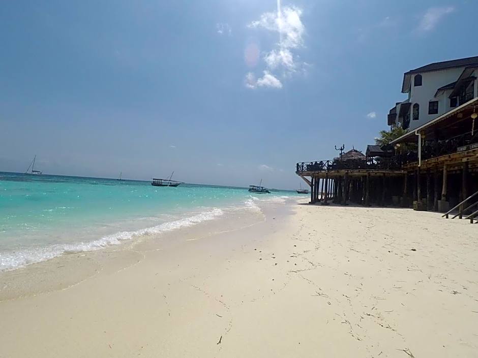 Habibis Bottle House