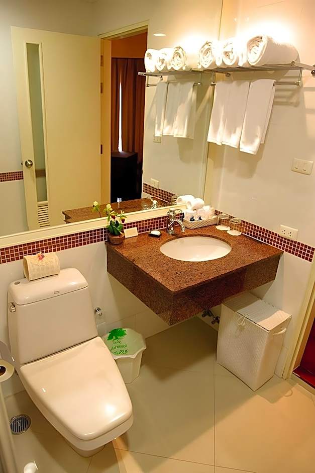 Aurum The River Place