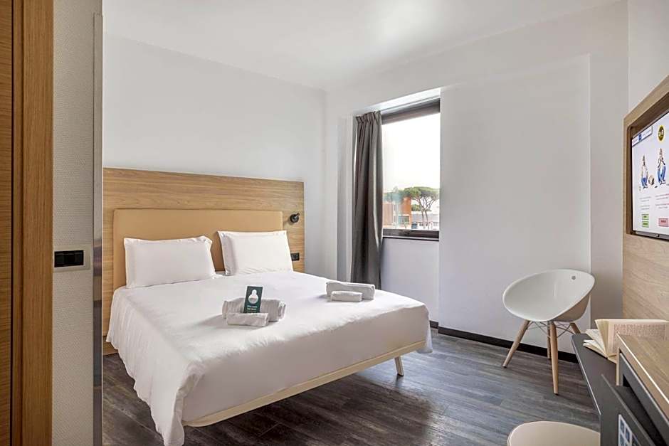 Photo 1 of 50 of B&B Hotel Pomezia Roma