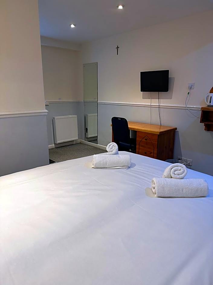 Elmham House - Pilgrim Hotel