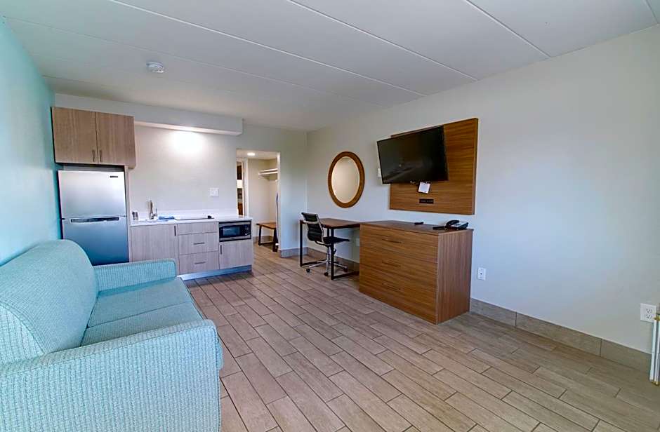 Seashire Inn & Suites