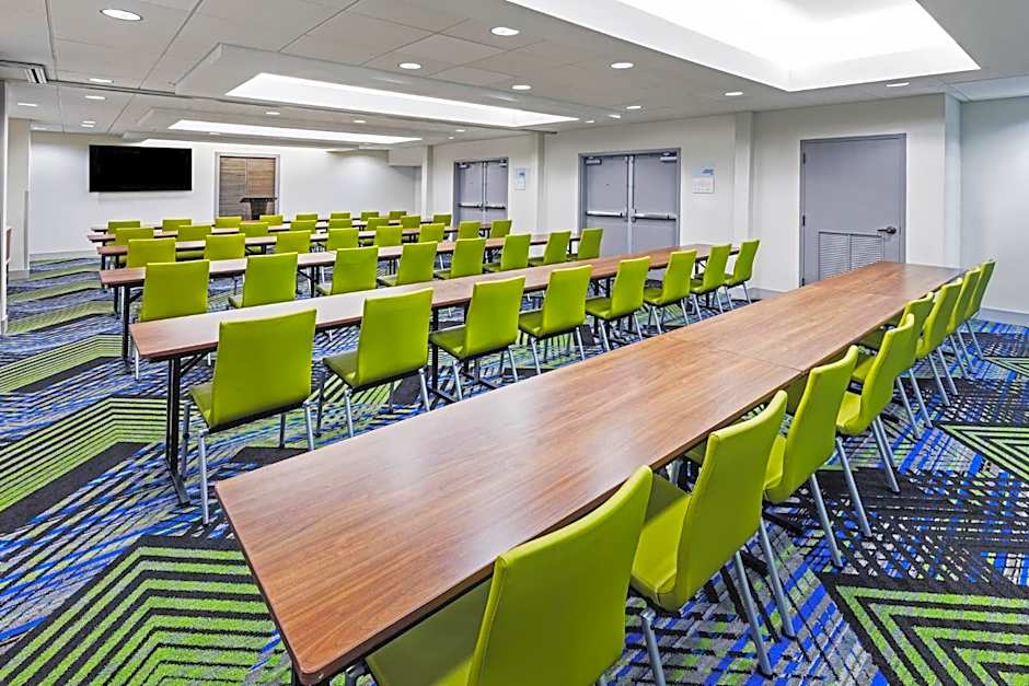 Holiday Inn Express Hotel & Suites Sulphur - Lake Charles By IHG