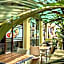 Hillside Plaza Hotel