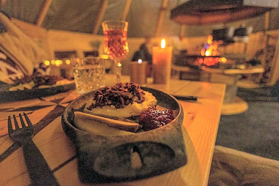 Skyfire Village Igloos