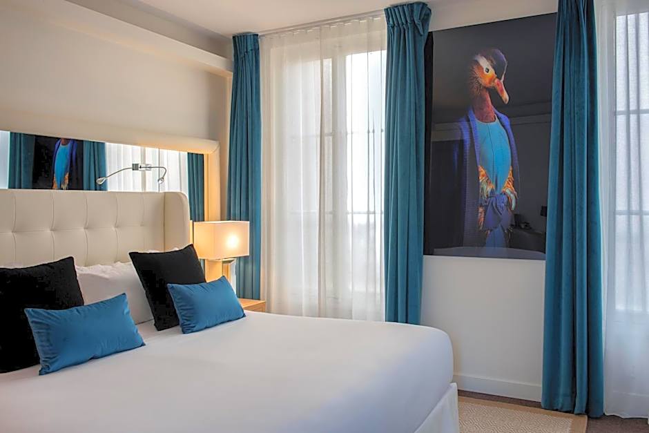 Hotel Camille Paris Gare de Lyon, Tapestry Collection by Hilton