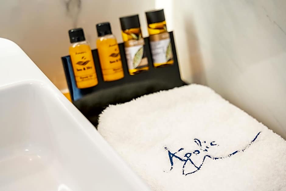 Apolis Beachscape Hotel