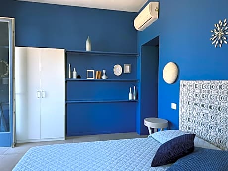 Deluxe Double Room with Balcony and Sea View