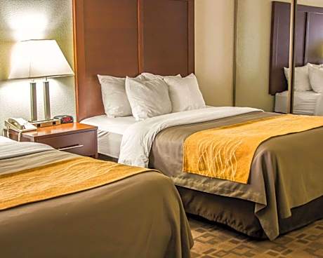 Queen Room with Two Queen Beds - Non-Smoking