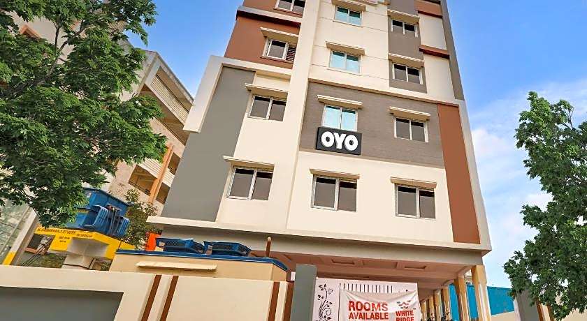 Super Collection O White Ridge Kamineni – Hyderabad, 
