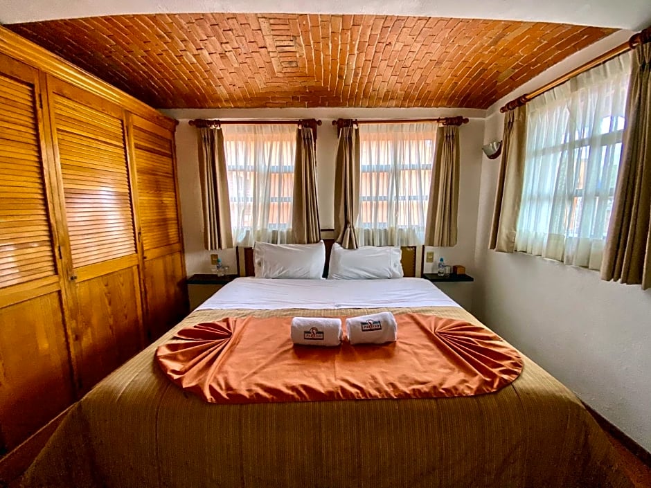 Suites Paraiso Tequis