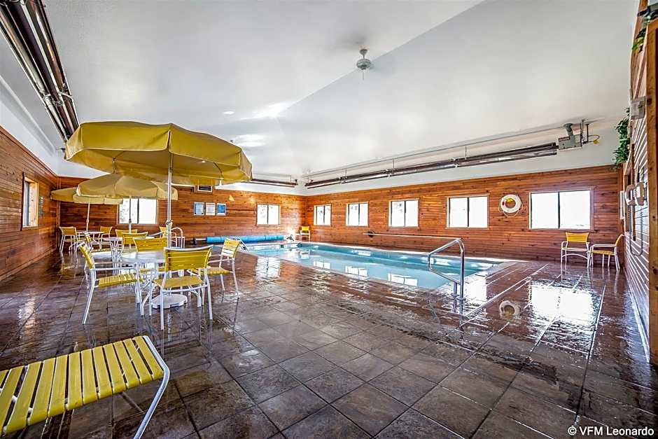 Yellowstone River Inn & Suites