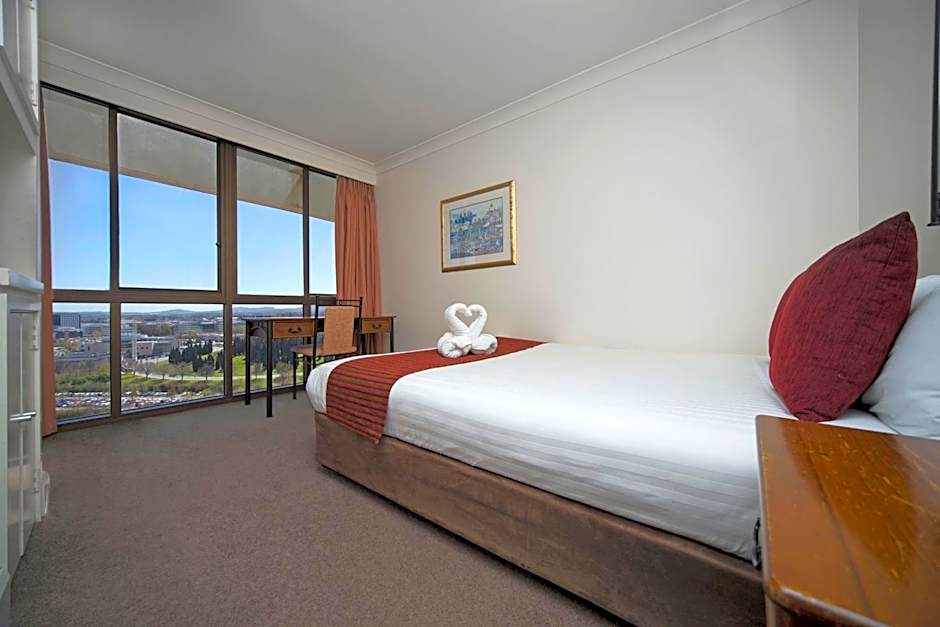 BreakFree Capital Tower Canberra