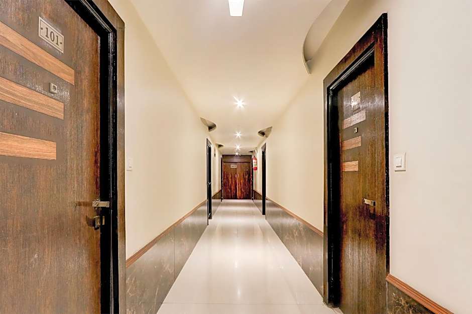 Super Townhouse Oak Madhapur Nera Regency