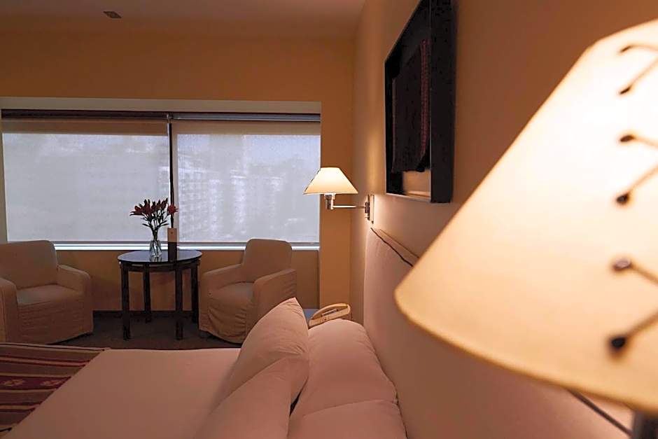 Hotel Almacruz and Convention Center