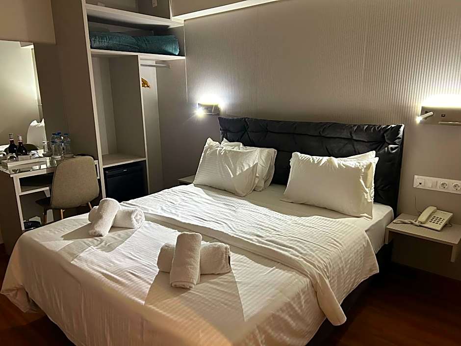 Anemoni Piraeus Hotel