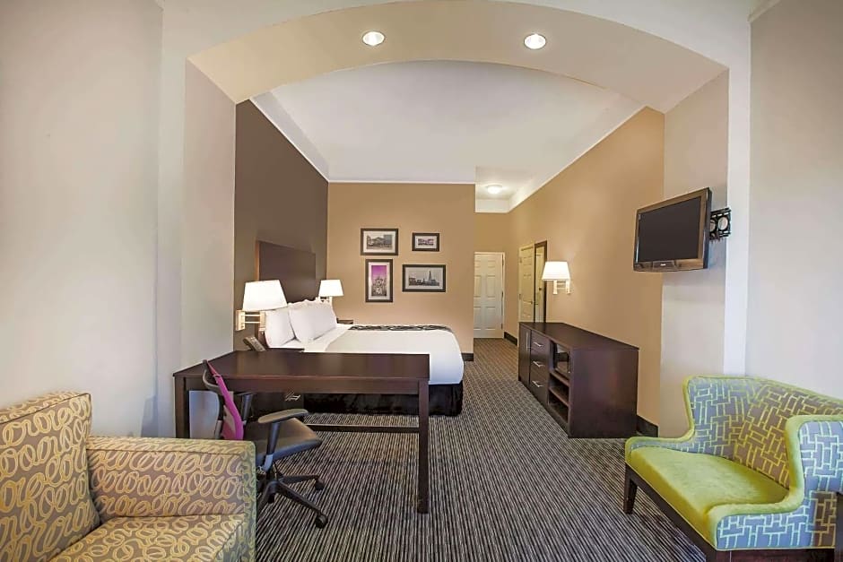 La Quinta by Wyndham Beaumont West