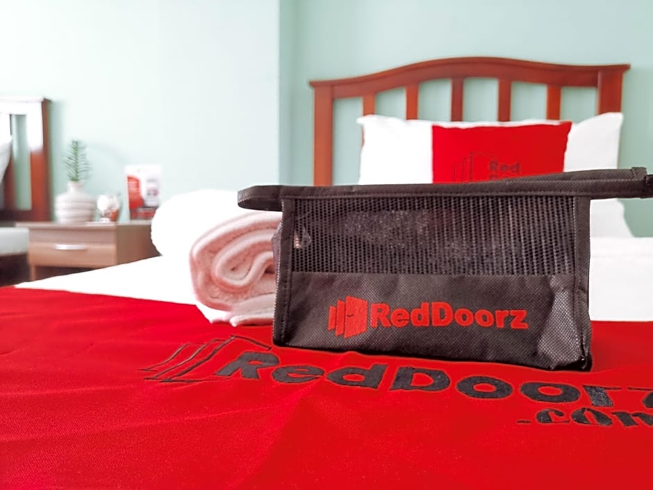 RedDoorz Plus near Bangko Sentral Ng Pilipinas Davao