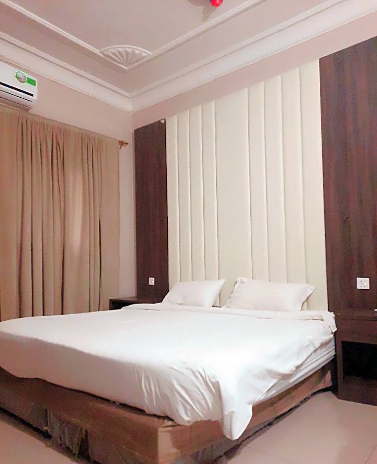 Golden Abha Al Medyaf